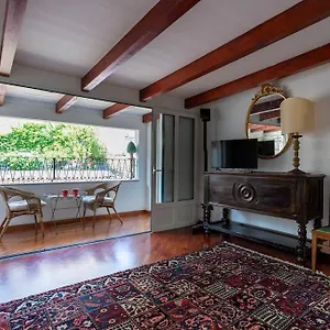 De Amicis' Nest - City Center Appartement