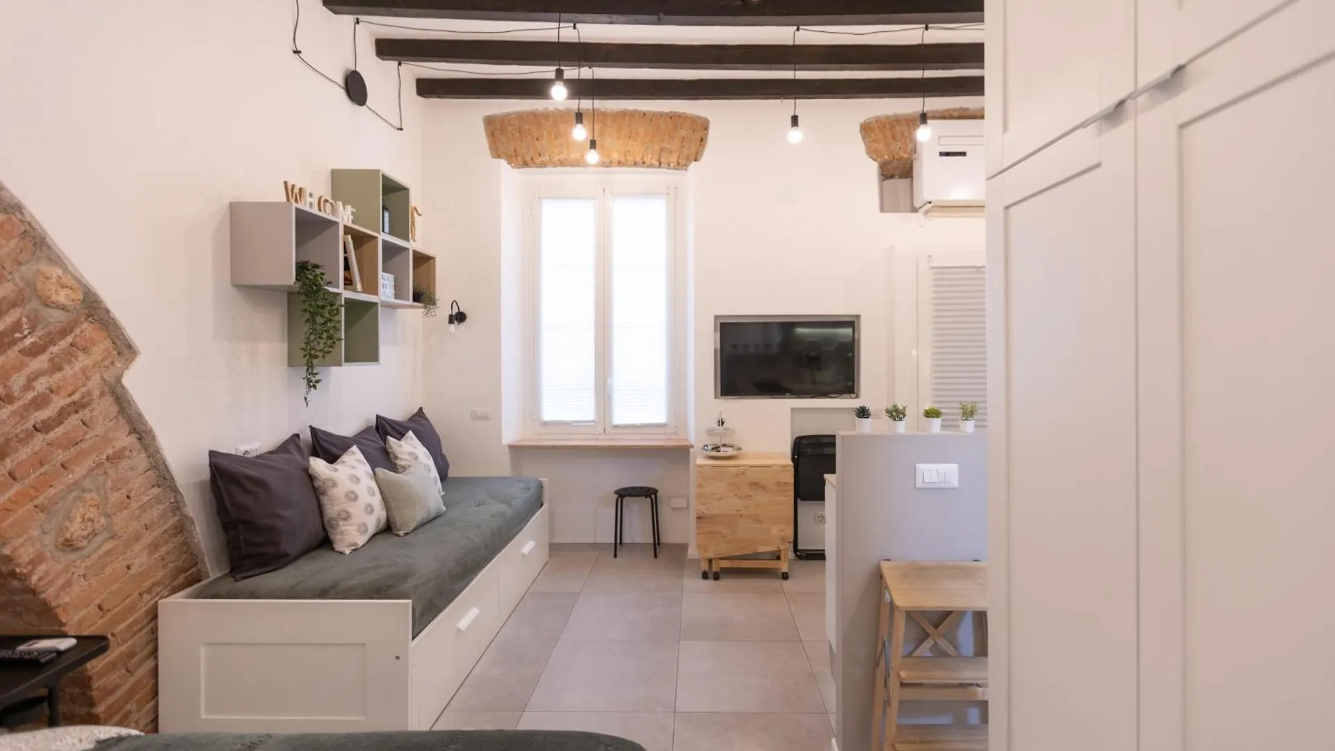Bricks & Beams Studio In The Key Area Of Milan 0*,  Italy